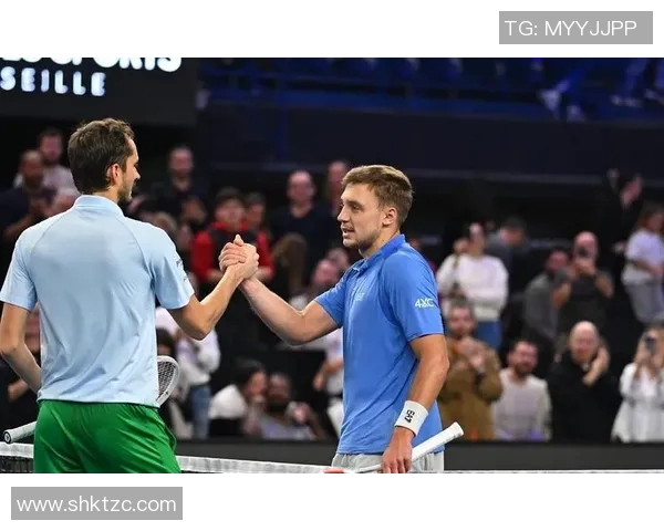 ATP杯精彩对决西班牙迎战塞尔维亚谁能笑到最后 ATP杯精彩对决西班牙迎战塞尔维亚谁能笑到最后